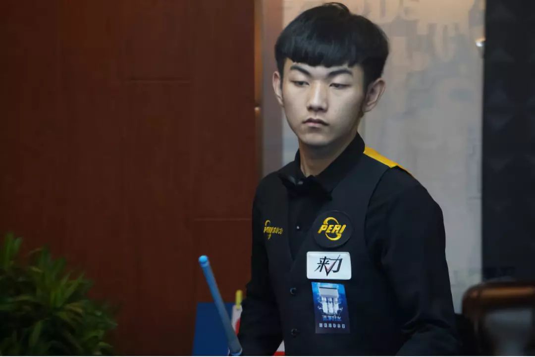 脚后跟传球 脚后跟传球